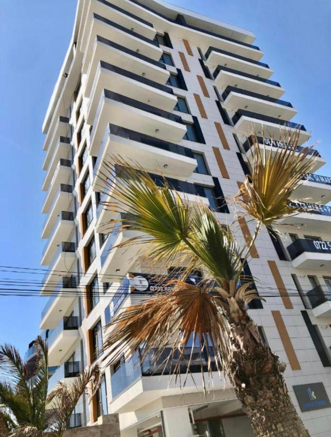 Studio303 By Allegio: Mamaia'S Seaside Luxury Near Finest Clubs & Beaches Ngoại thất bức ảnh