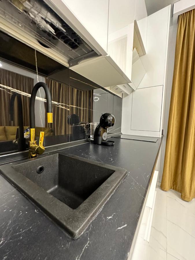Studio303 By Allegio: Mamaia'S Seaside Luxury Near Finest Clubs & Beaches Ngoại thất bức ảnh