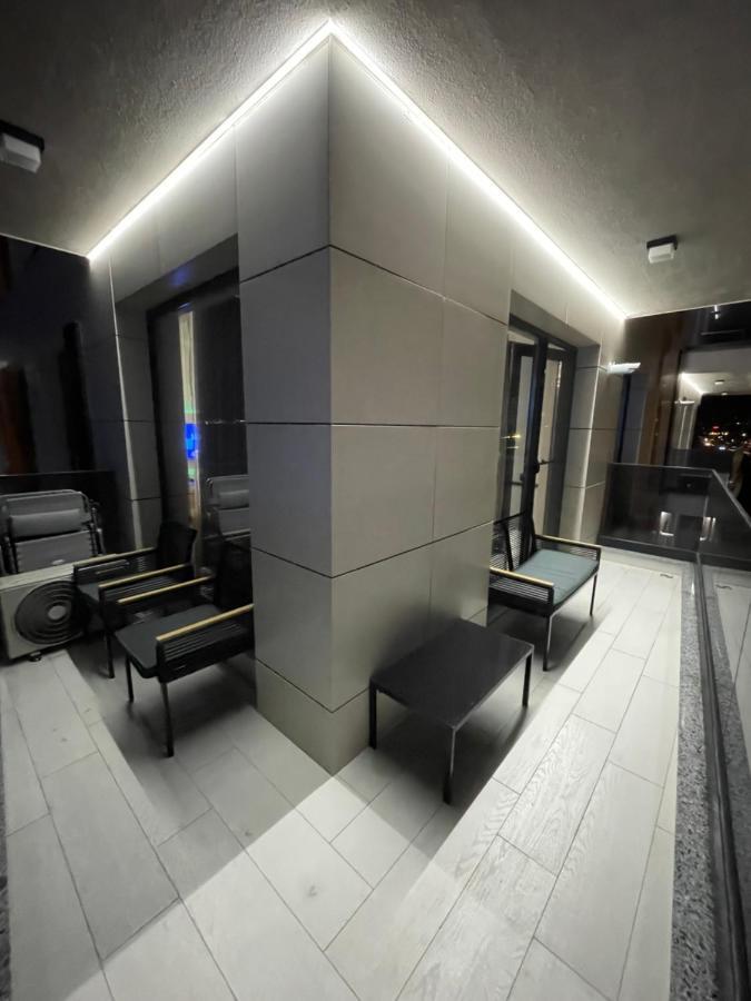 Studio303 By Allegio: Mamaia'S Seaside Luxury Near Finest Clubs & Beaches Ngoại thất bức ảnh