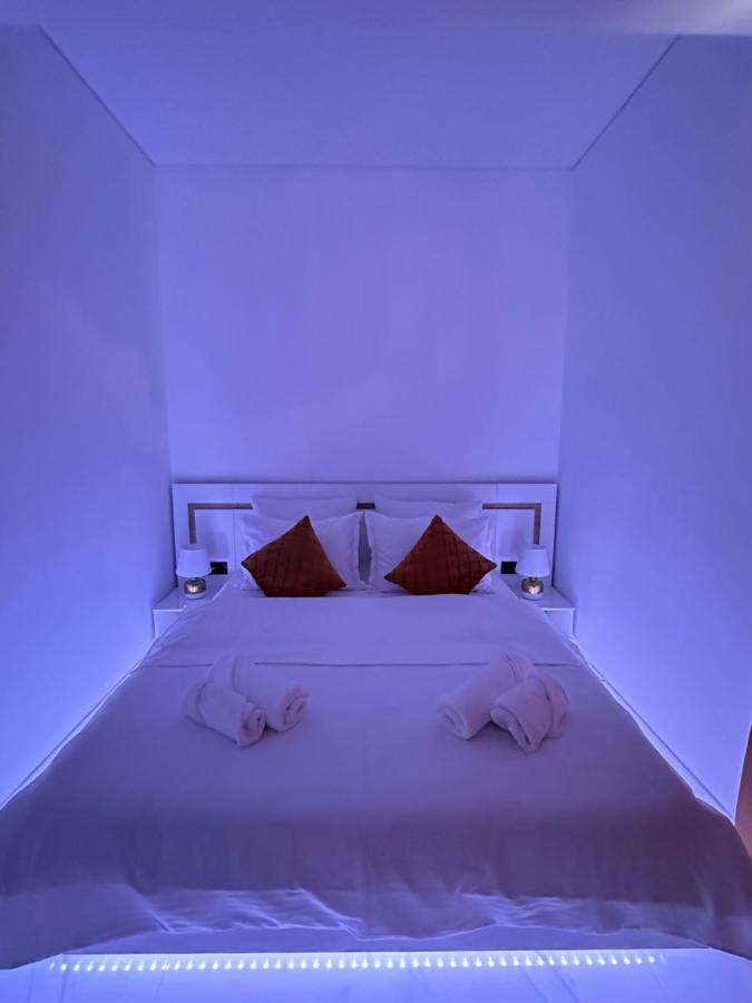 Studio303 By Allegio: Mamaia'S Seaside Luxury Near Finest Clubs & Beaches Ngoại thất bức ảnh
