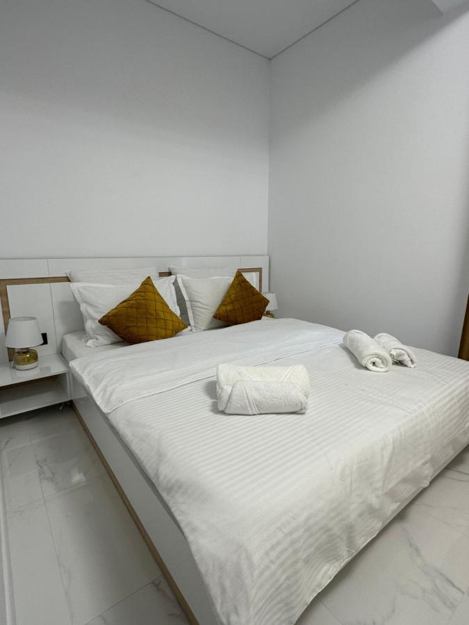 Studio303 By Allegio: Mamaia'S Seaside Luxury Near Finest Clubs & Beaches Ngoại thất bức ảnh